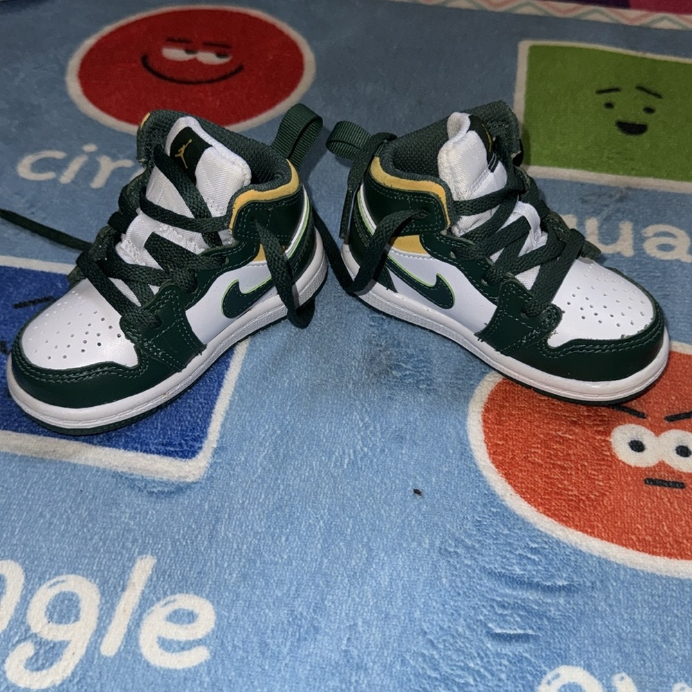 Jordan 1 - Picture 2 of 3
